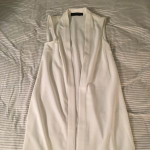 Sleeveless cardigan blazer